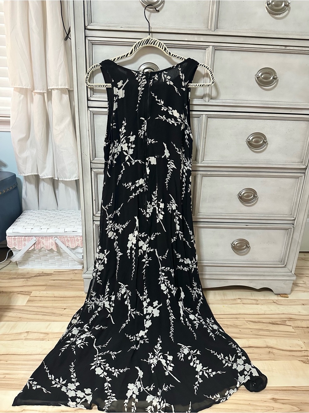 Newport News Black Maxi Dress with White Floral Print - Picture 2 of 4